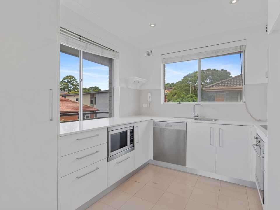 9/20 Addison Street Kensington