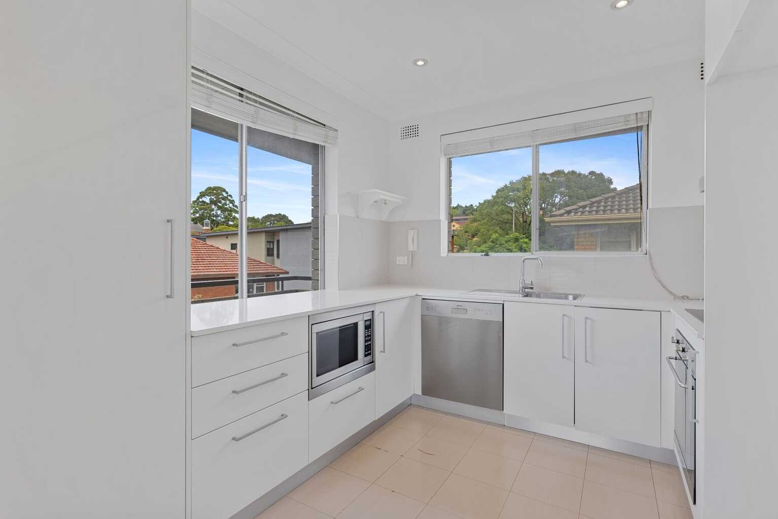 9/20 Addison Street Kensington