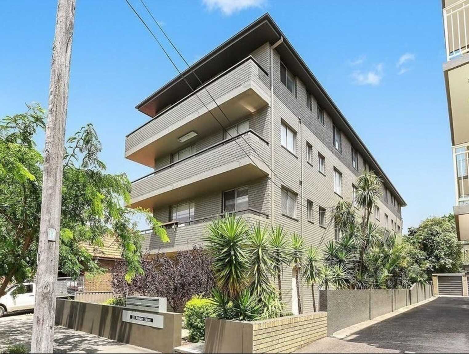 9/20 Addison Street Kensington