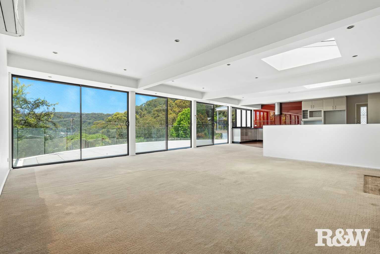 40 Sandstone Crescent Tascott 40 Sandstone Crescent Tascott