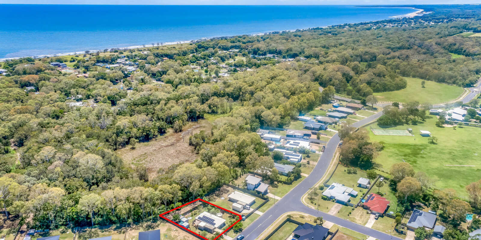 24 Malvern Drive Moore Park Beach 24 Malvern Drive Moore Park Beach