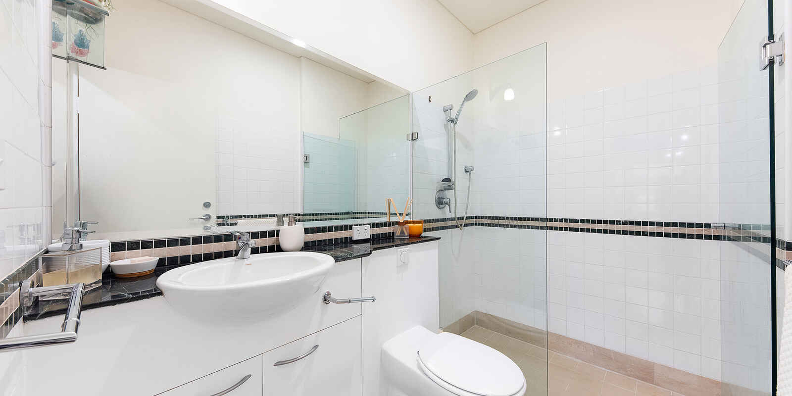 57/19A Young Street Neutral Bay 57/19A Young Street Neutral Bay