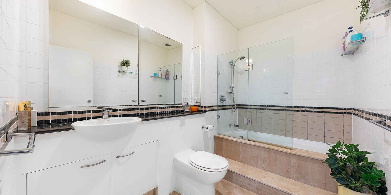 57/19A Young Street Neutral Bay 57/19A Young Street Neutral Bay