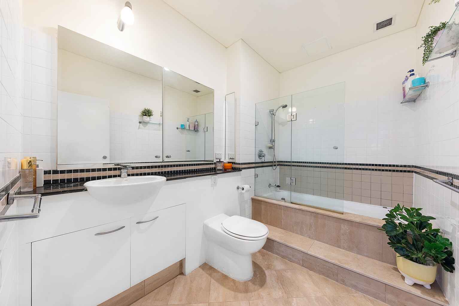 57/19A Young Street Neutral Bay 57/19A Young Street Neutral Bay