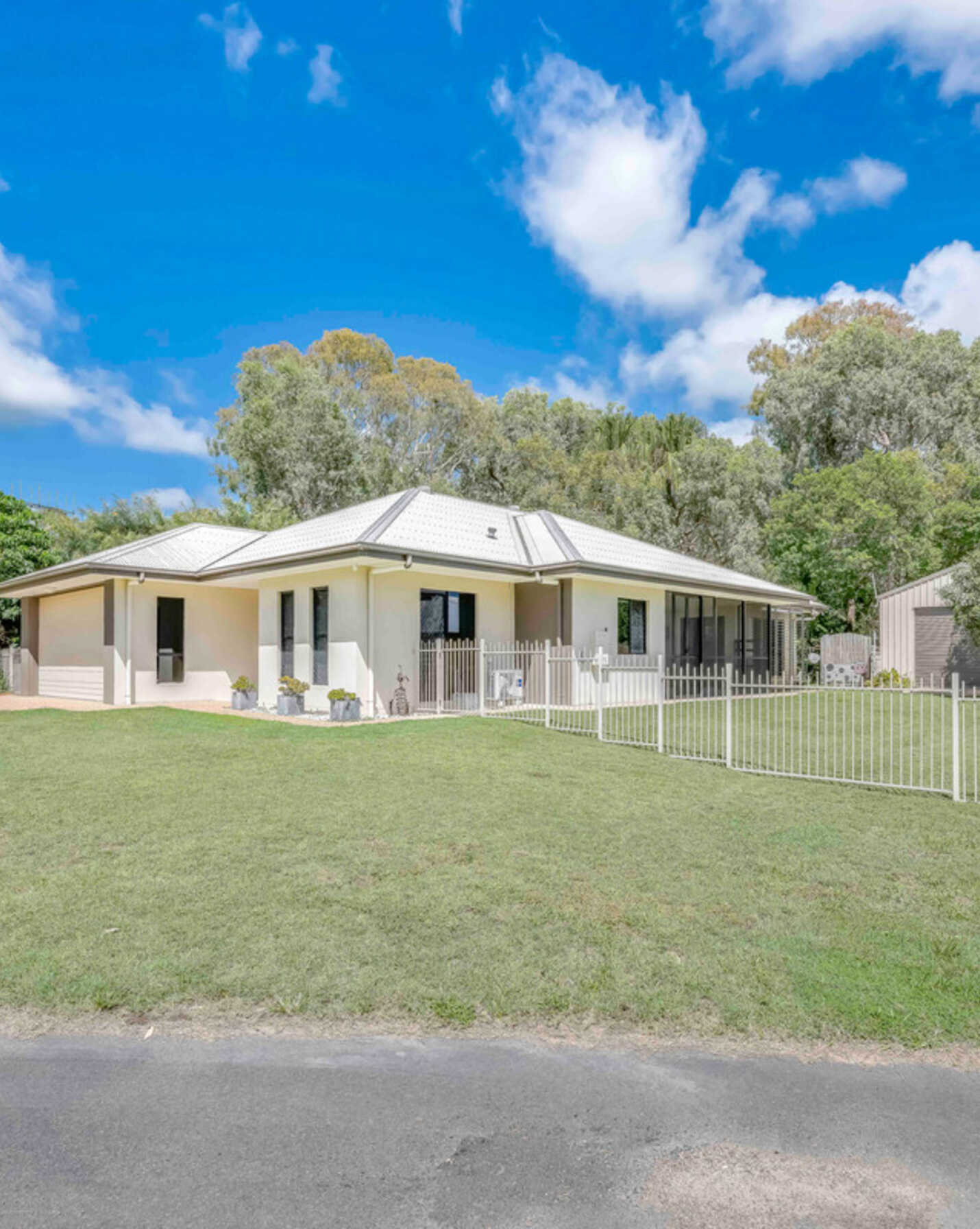 3 Kurrawa Court Moore Park Beach, Beach - Thumbnail 7