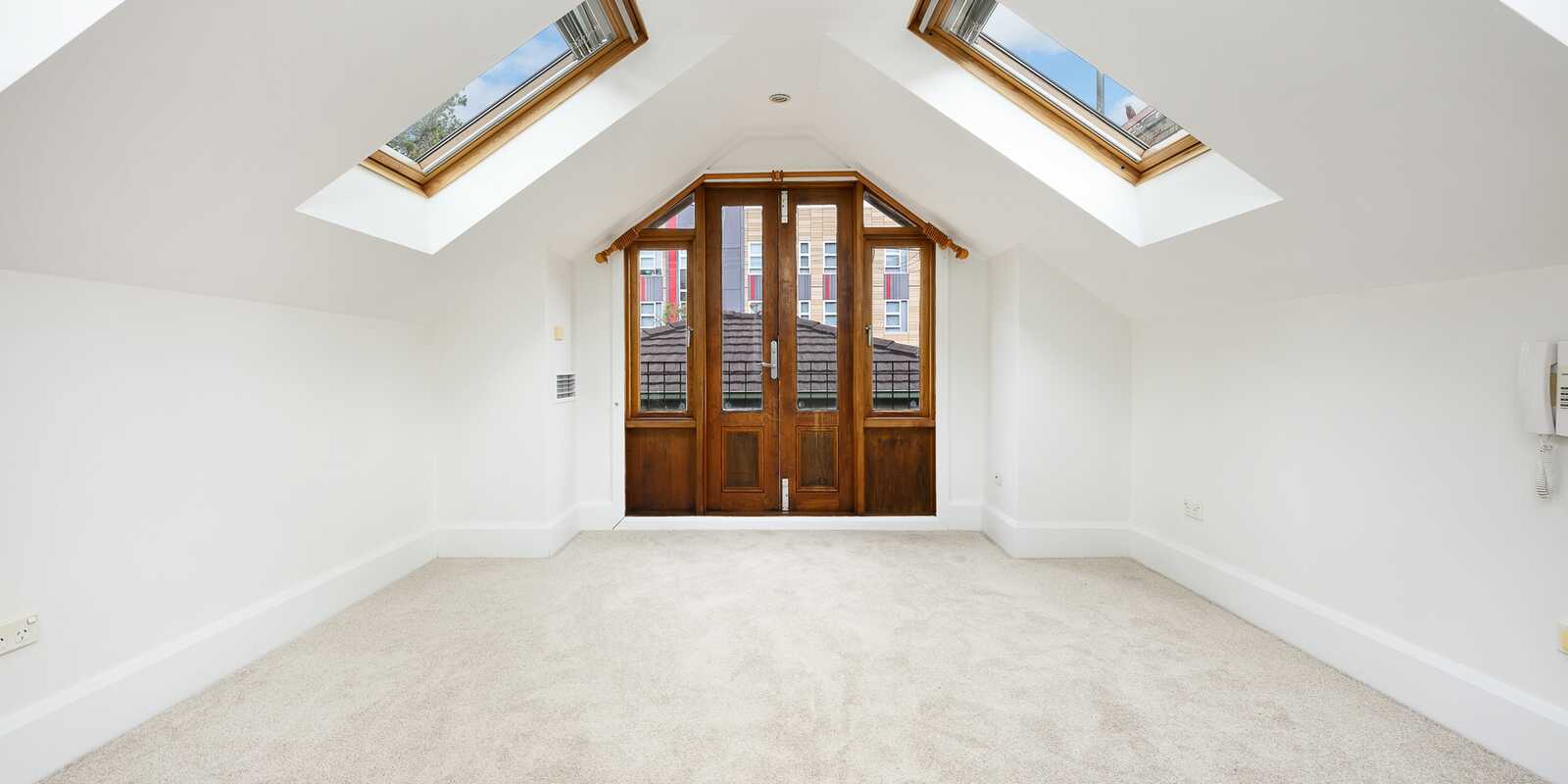 8A Bay Road North Sydney 8A Bay Road North Sydney