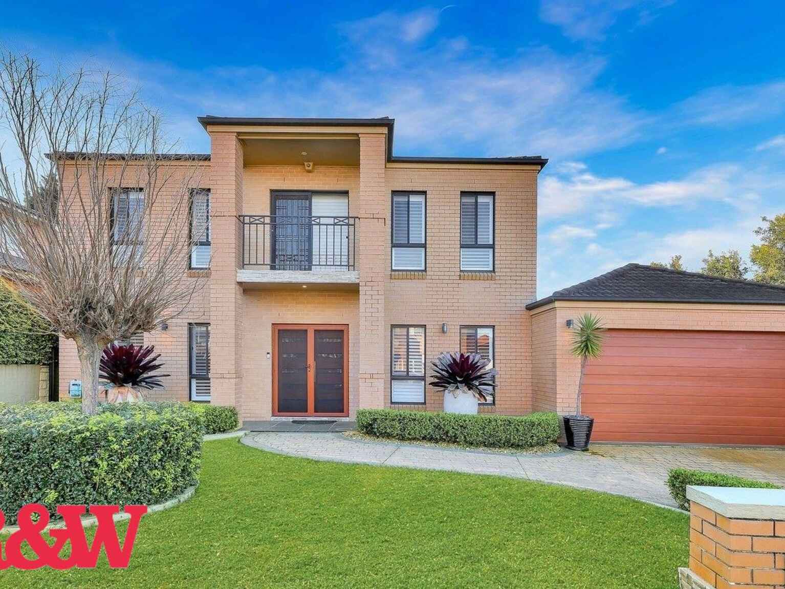9 James Meehan Way Macquarie Links