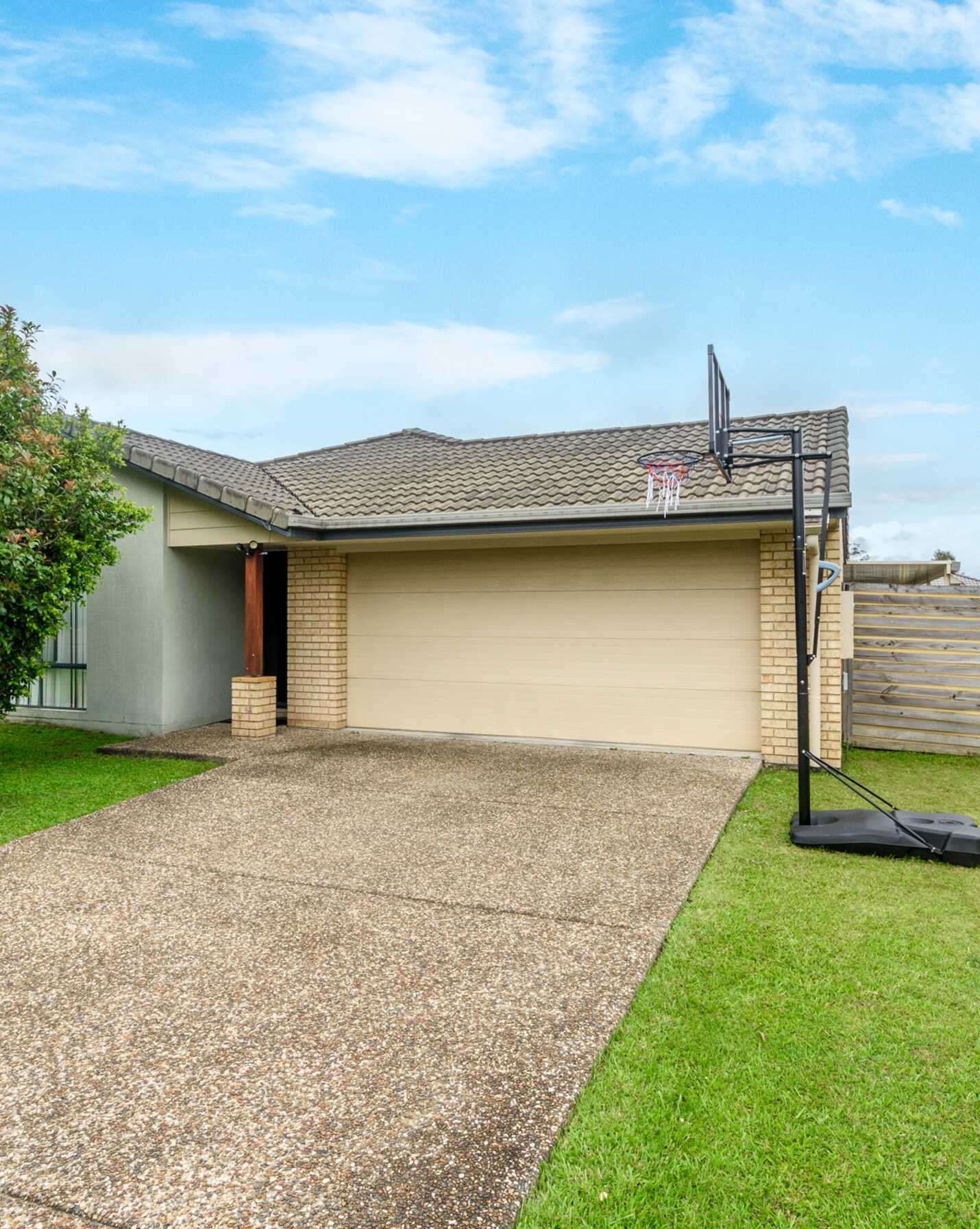 18 Peggy Road Bellmere, Bellmere - Thumbnail 3