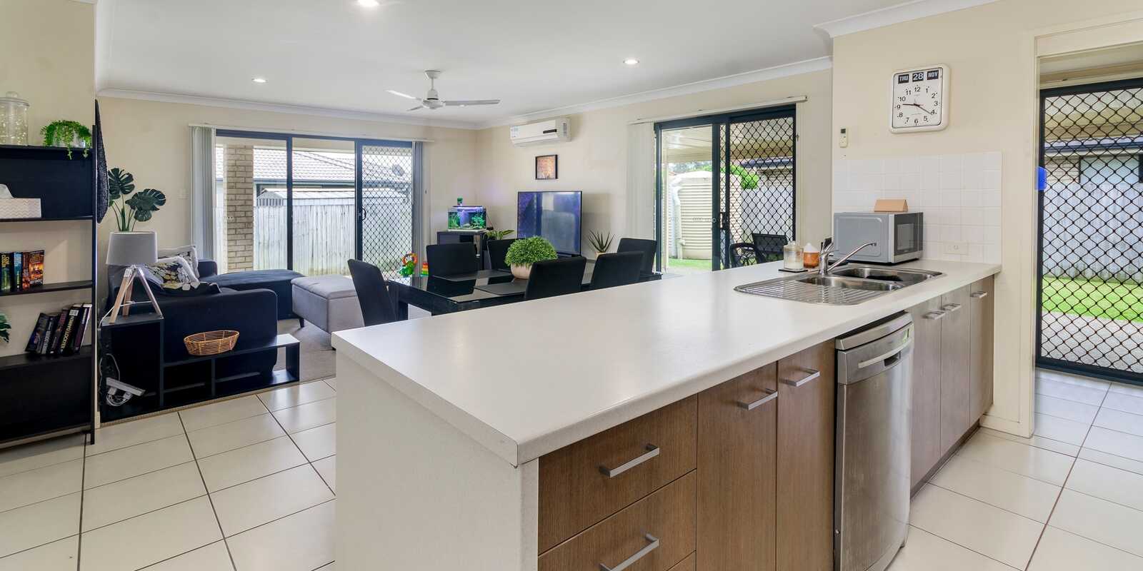 18 Peggy Road Bellmere 18 Peggy Road Bellmere