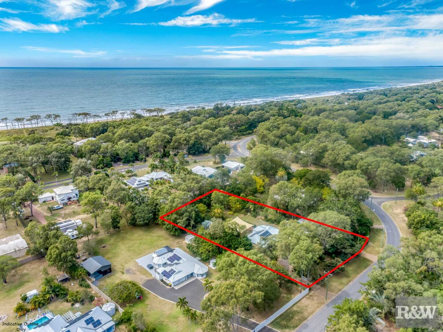 296 Sylvan Drive Moore Park Beach 296 Sylvan Drive Moore Park Beach