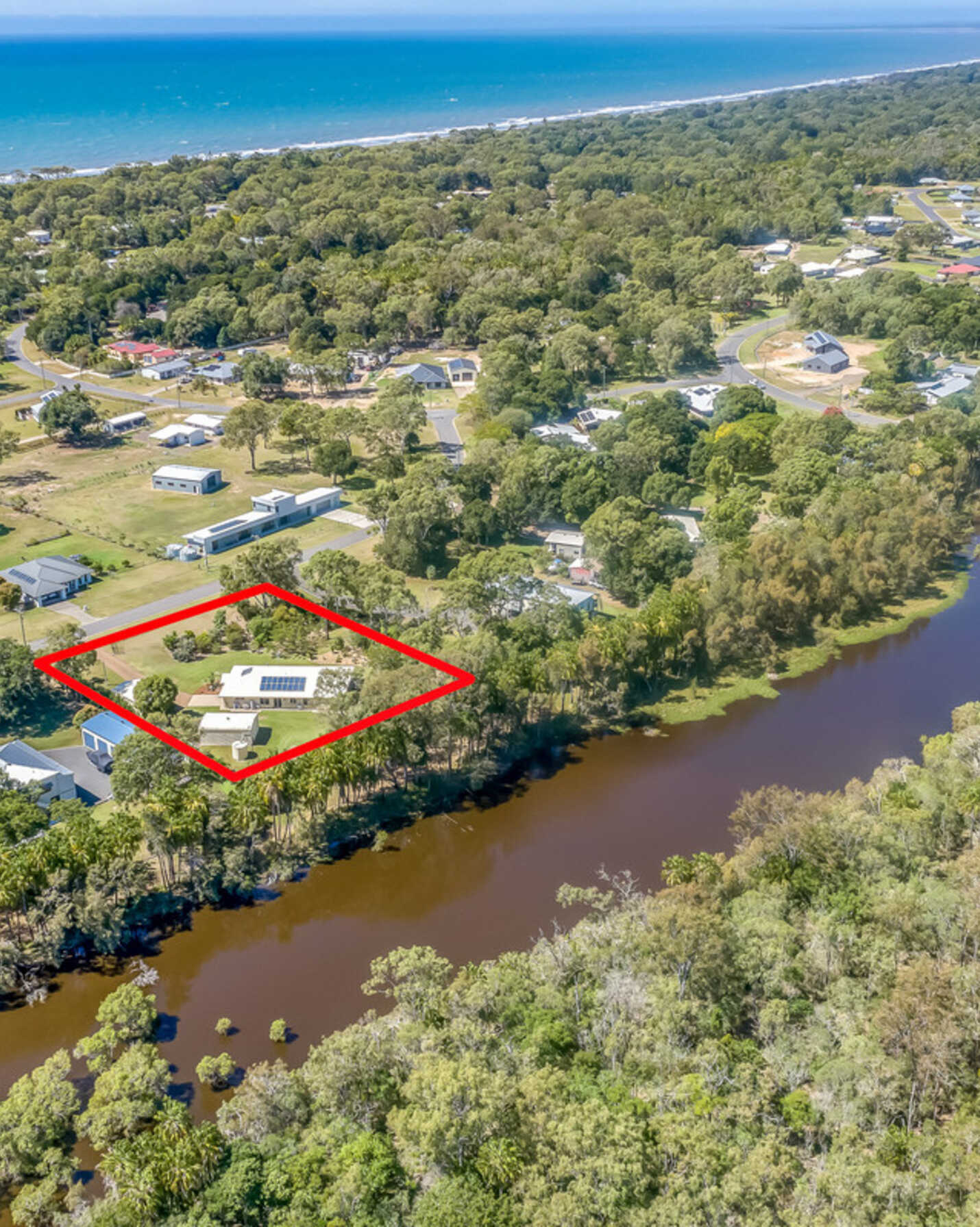 42 Kingfisher Crescent Moore Park Beach, Beach - Thumbnail 4