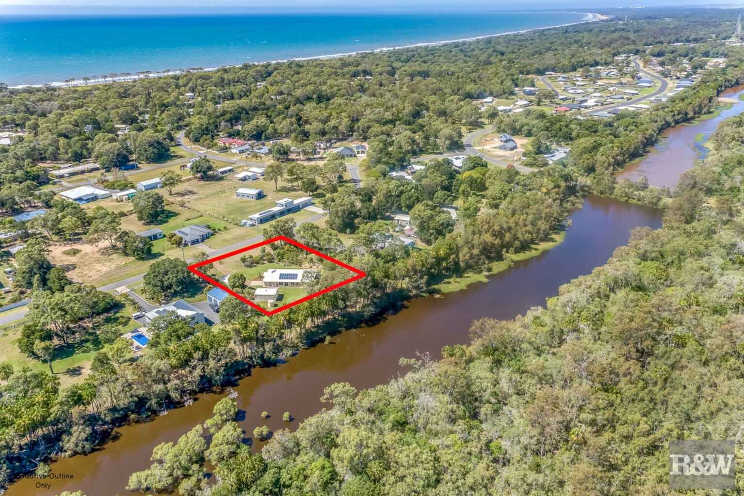 42 Kingfisher Crescent Moore Park Beach 42 Kingfisher Crescent Moore Park Beach