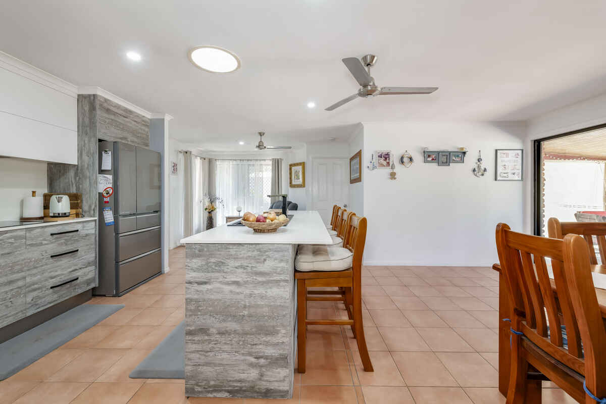 5 Woodlands Lane Moore Park Beach 5 Woodlands Lane Moore Park Beach