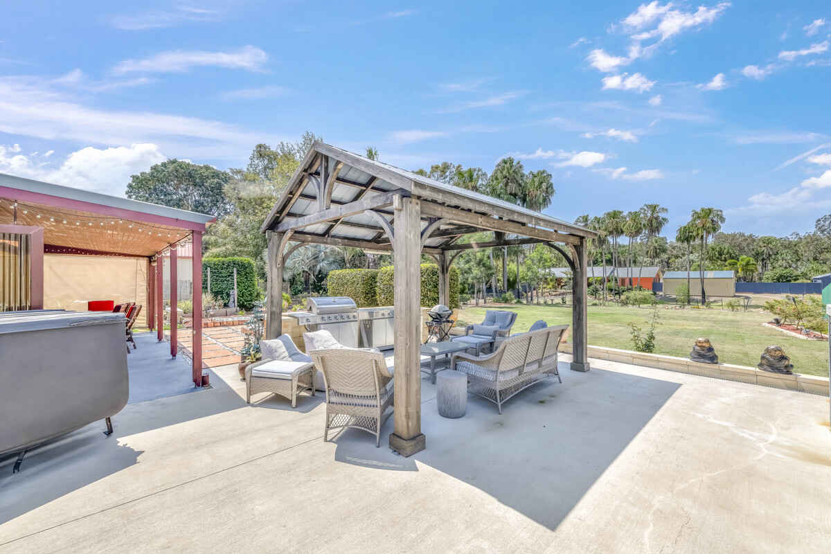 5 Woodlands Lane Moore Park Beach 5 Woodlands Lane Moore Park Beach