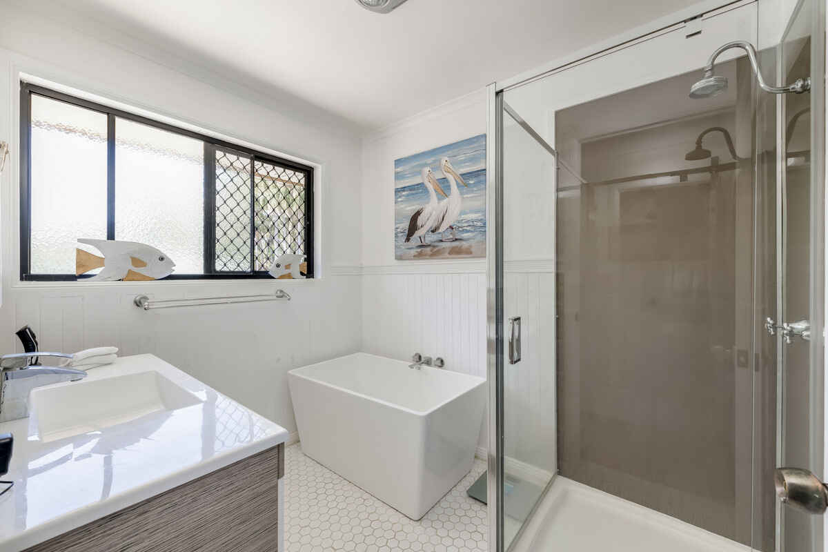 5 Woodlands Lane Moore Park Beach 5 Woodlands Lane Moore Park Beach