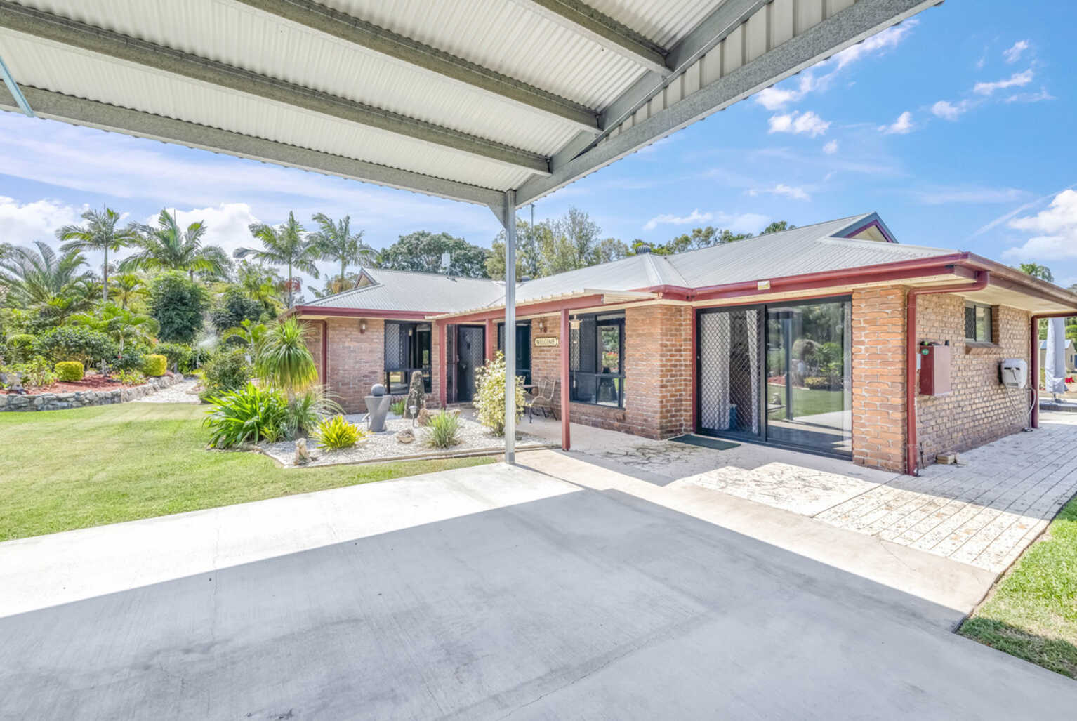5 Woodlands Lane Moore Park Beach 5 Woodlands Lane Moore Park Beach