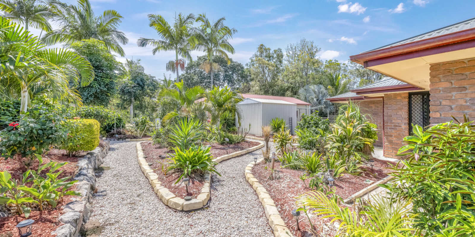 5 Woodlands Lane Moore Park Beach 5 Woodlands Lane Moore Park Beach