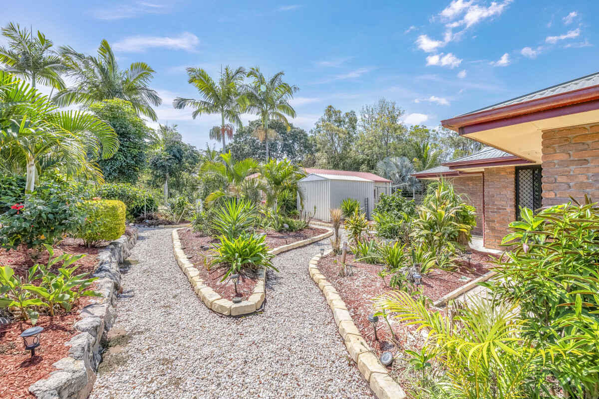 5 Woodlands Lane Moore Park Beach 5 Woodlands Lane Moore Park Beach