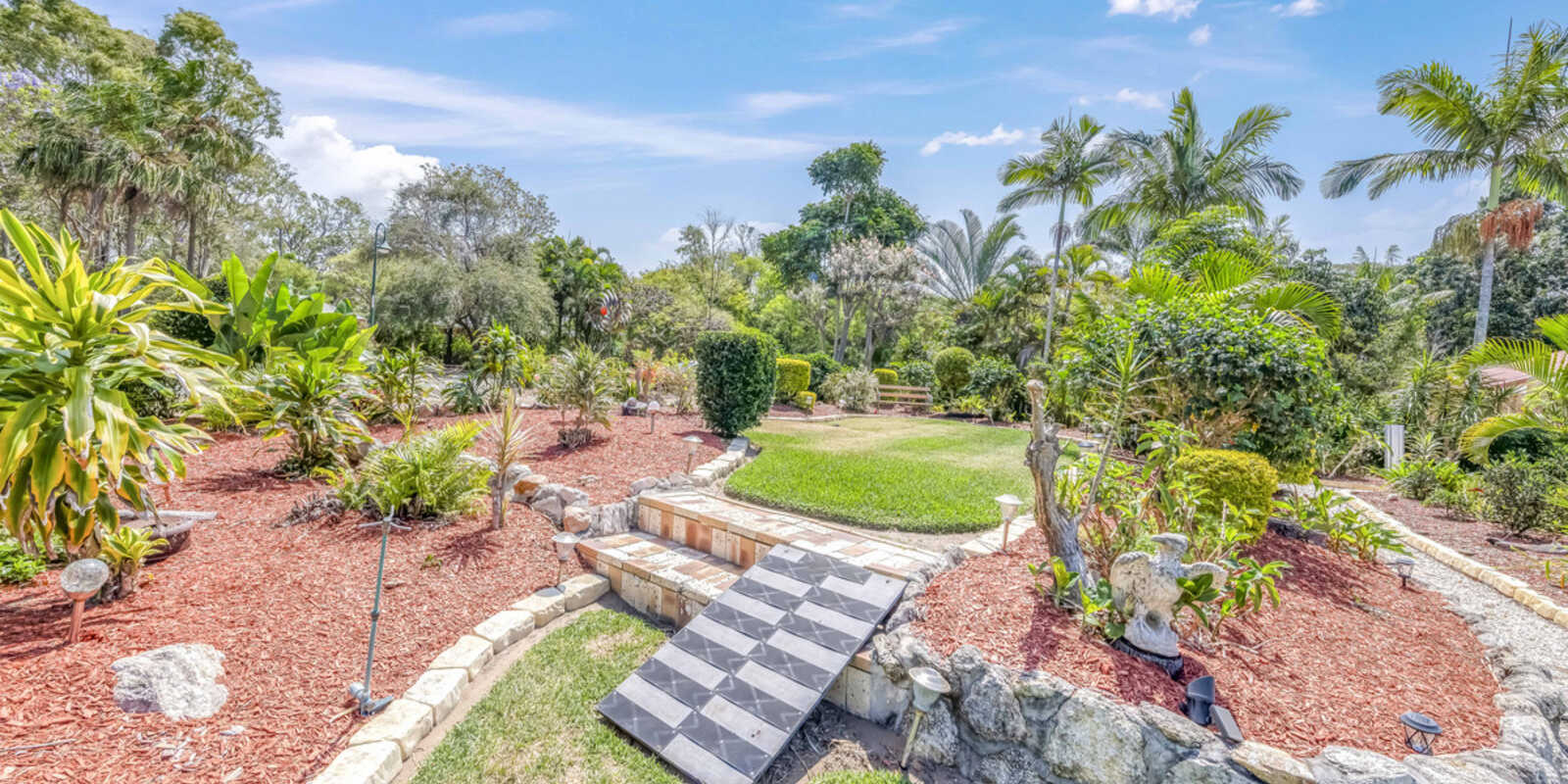 5 Woodlands Lane Moore Park Beach 5 Woodlands Lane Moore Park Beach