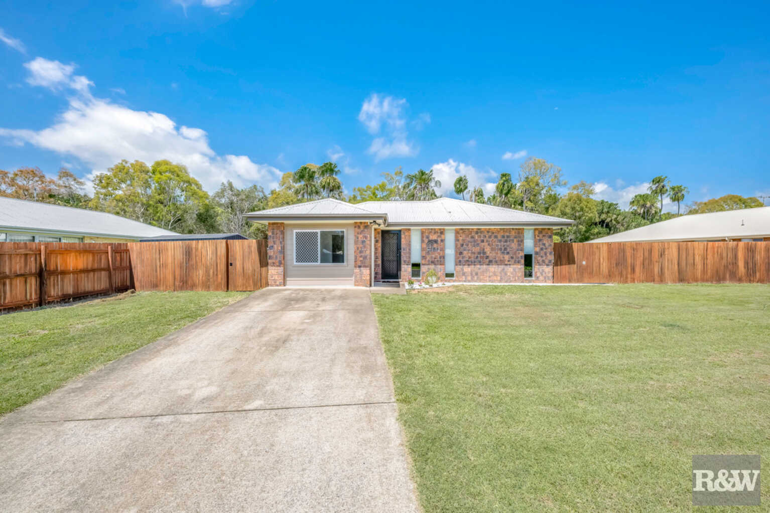25 Regency Road Moore Park Beach 25 Regency Road Moore Park Beach