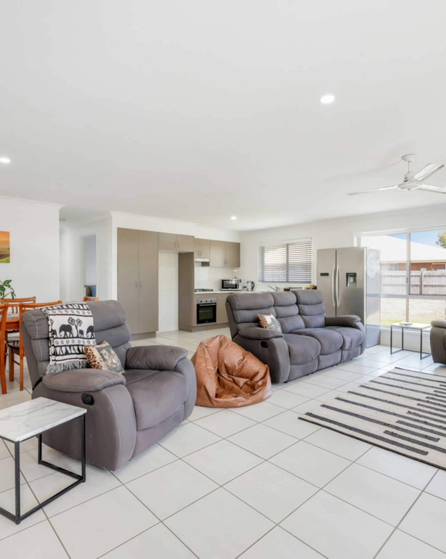 25 Regency Road Moore Park Beach, Beach - Thumbnail 5