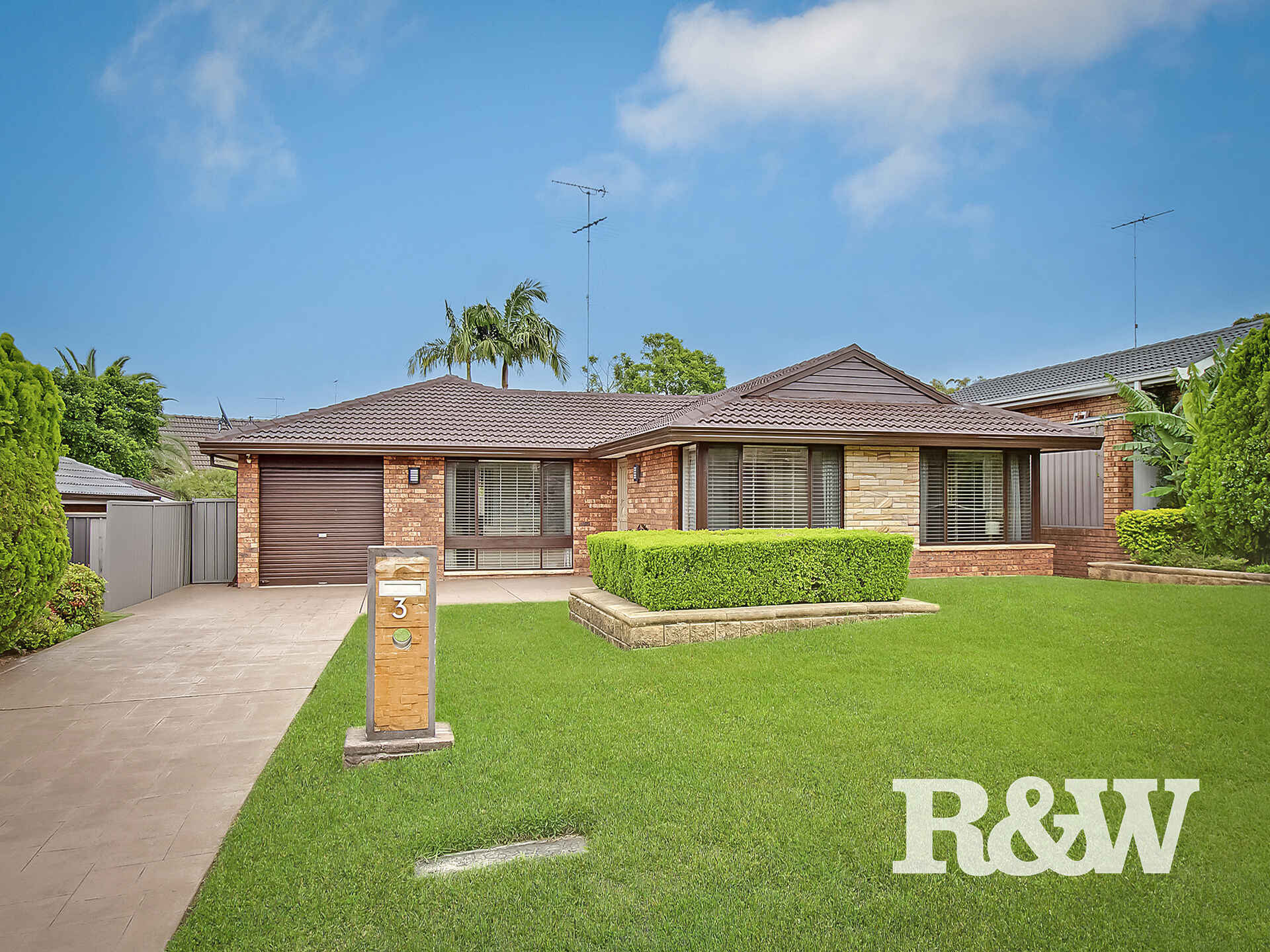 3 Barrallier Way St Clair