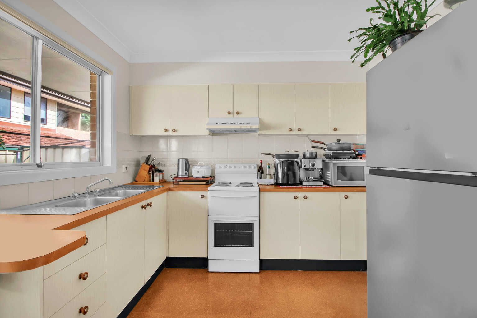 8/19 Fifth Avenue Blacktown 8/19 Fifth Avenue Blacktown