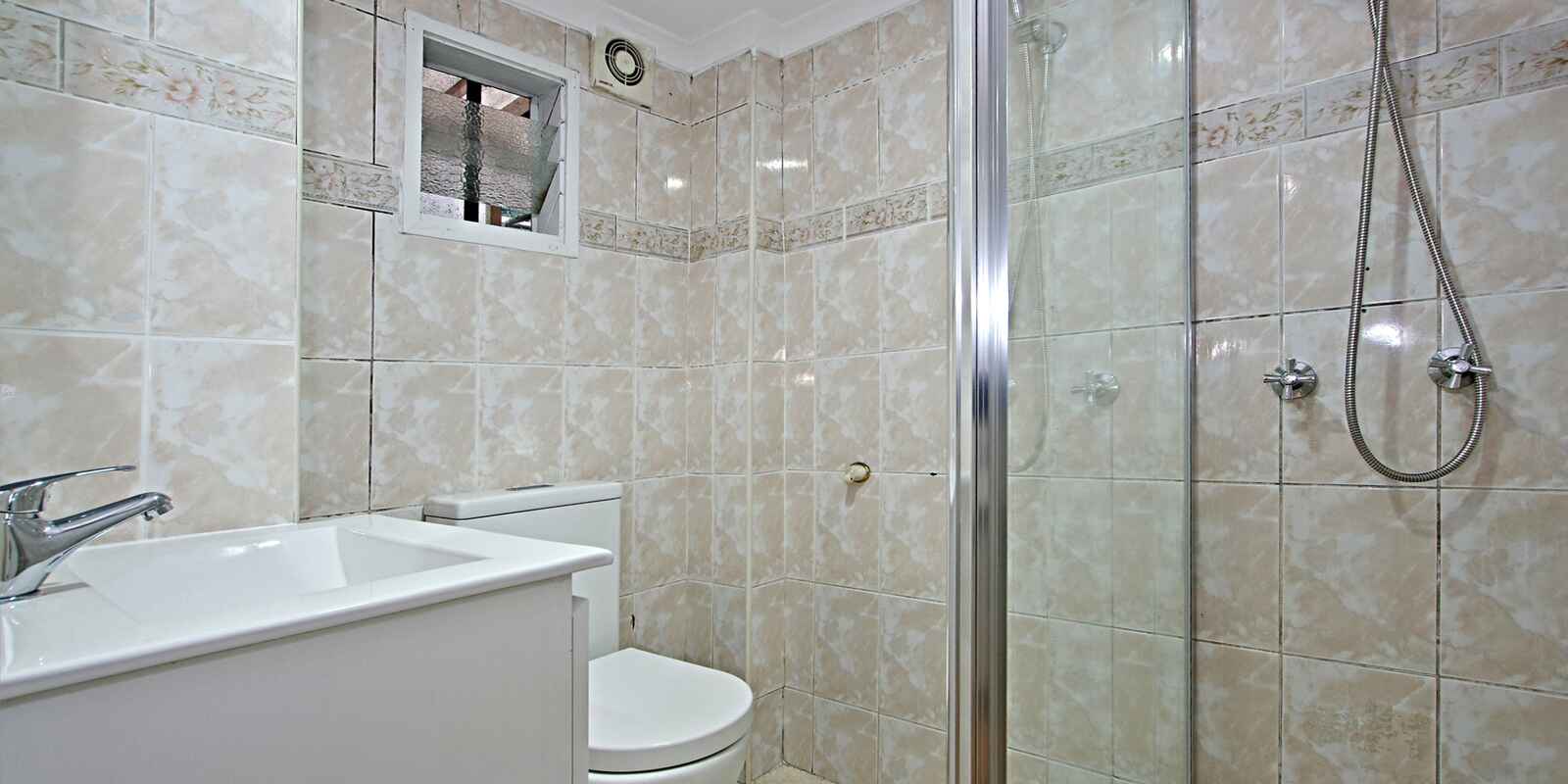 122a Derria Street Canley Heights 122a Derria Street Canley Heights