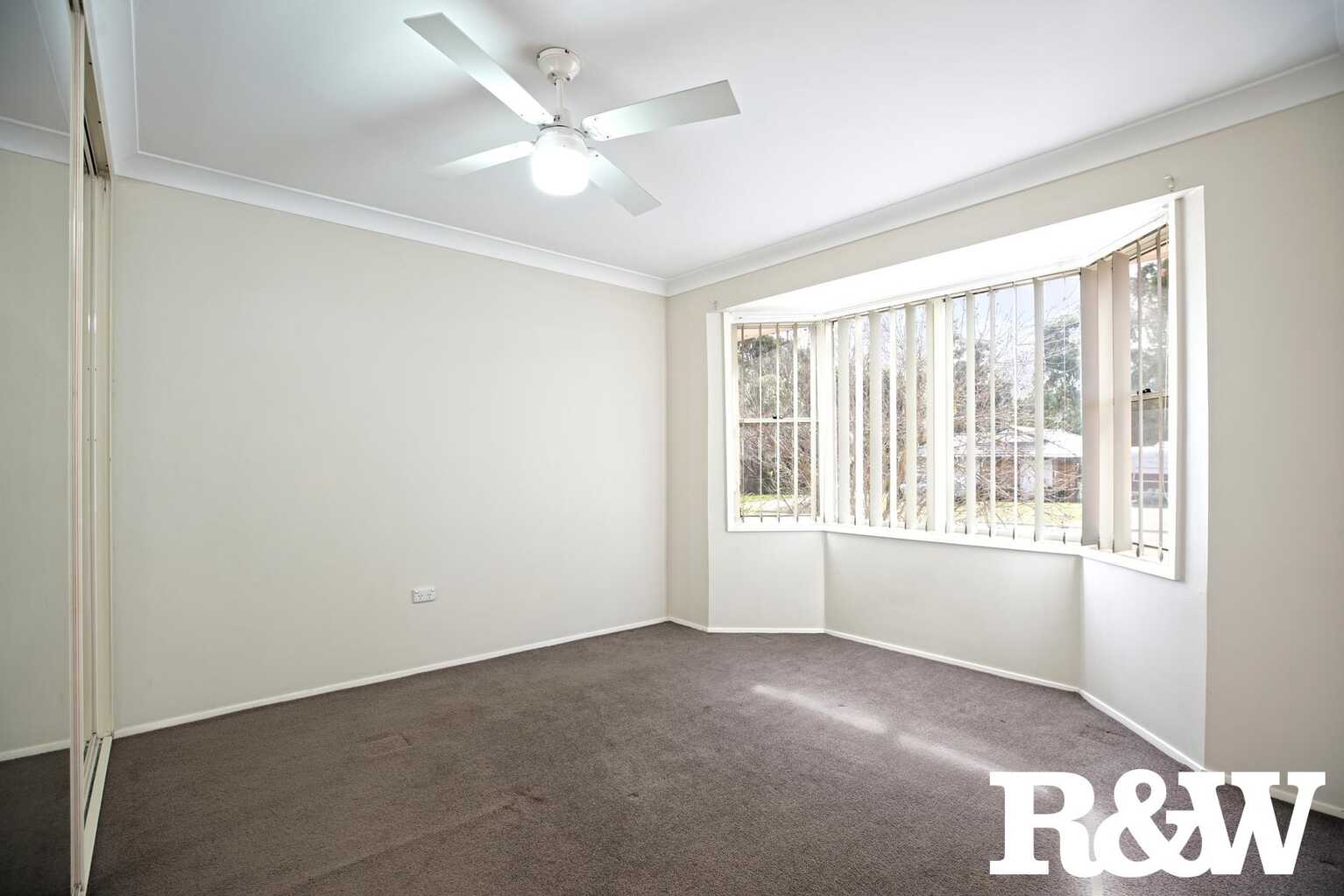 24 Shakespeare Drive St Clair 24 Shakespeare Drive St Clair