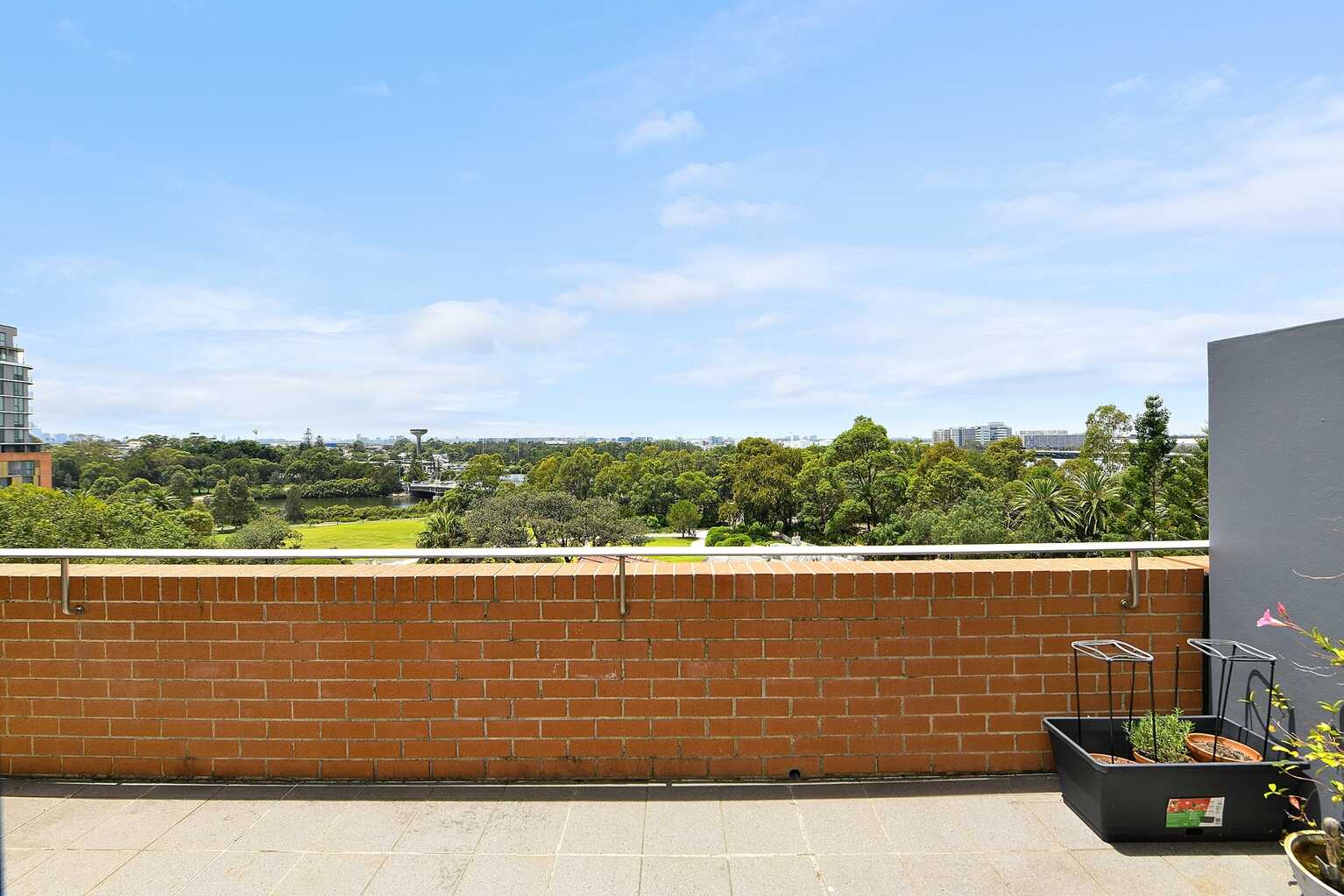 701/8 Brodie Spark Drive Wolli Creek