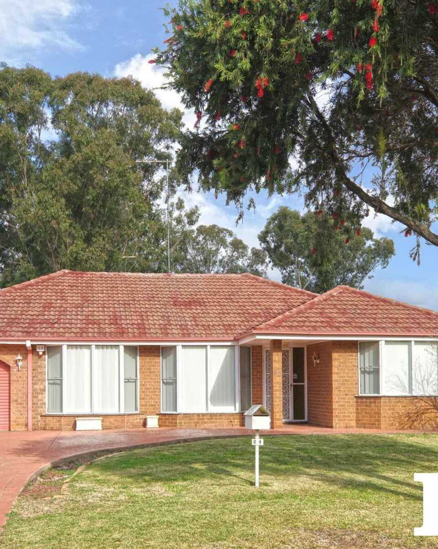 24 Shakespeare Drive St Clair
