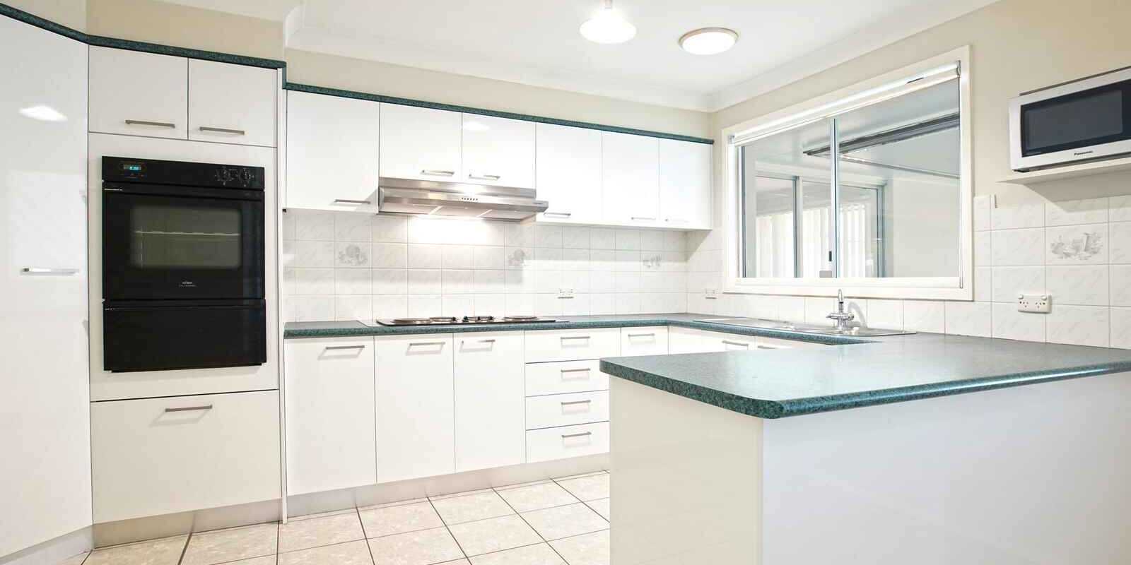 24 Shakespeare Drive St Clair 24 Shakespeare Drive St Clair