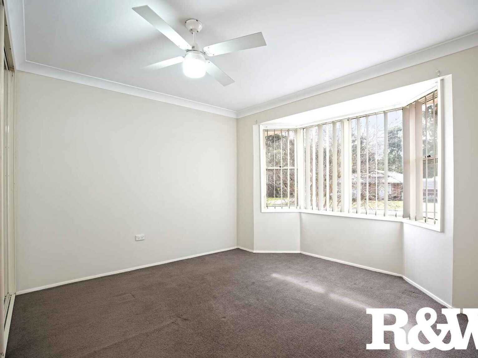 24 Shakespeare Drive St Clair 24 Shakespeare Drive St Clair