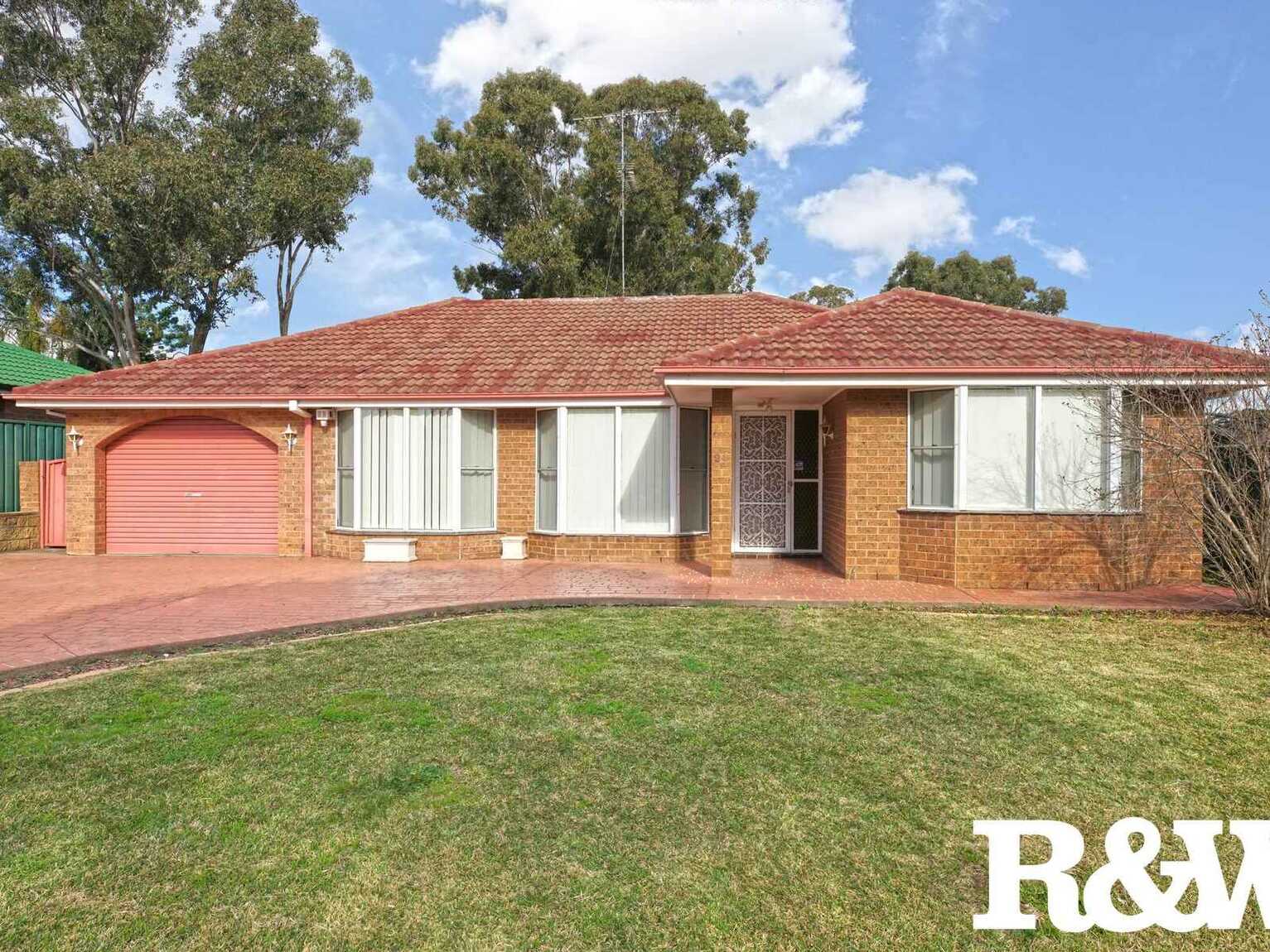 24 Shakespeare Drive St Clair 24 Shakespeare Drive St Clair