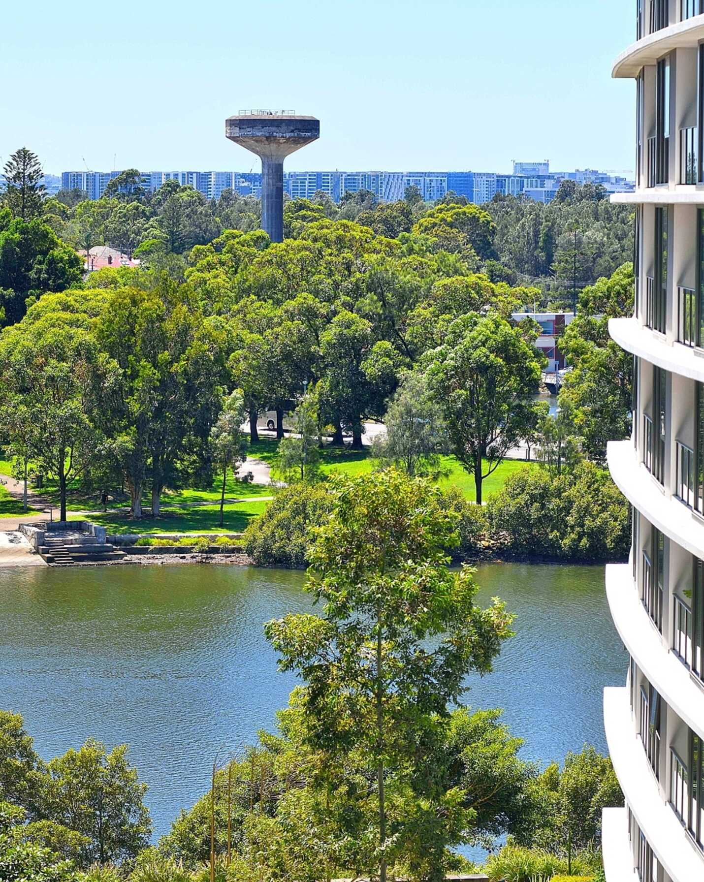 502/15 Brodie Spark Drive Wolli Creek, Creek - Thumbnail 4