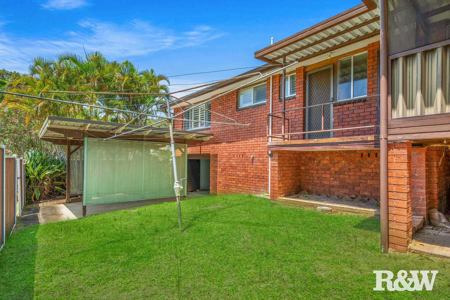 7 Nari Avenue Point Clare 7 Nari Avenue Point Clare