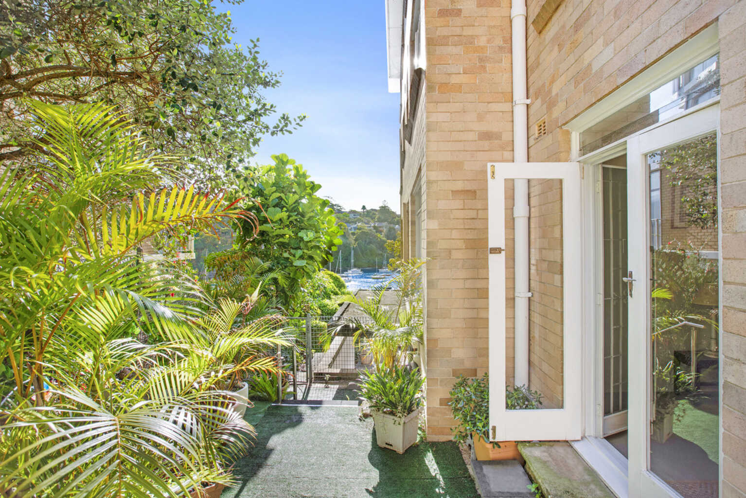 2/6 Rose Crescent Mosman