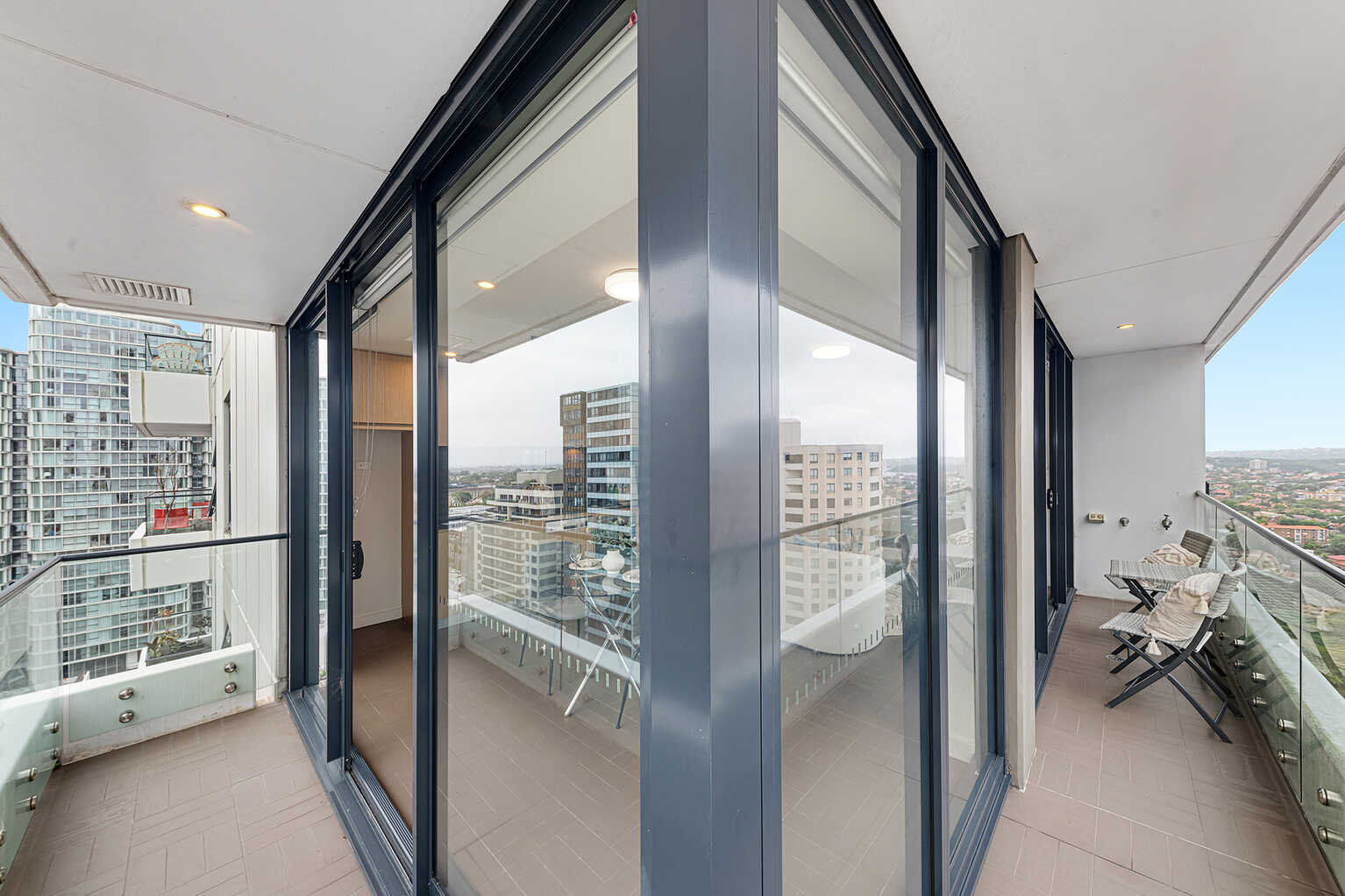 1907/138 Walker Street North Sydney 1907/138 Walker Street North Sydney