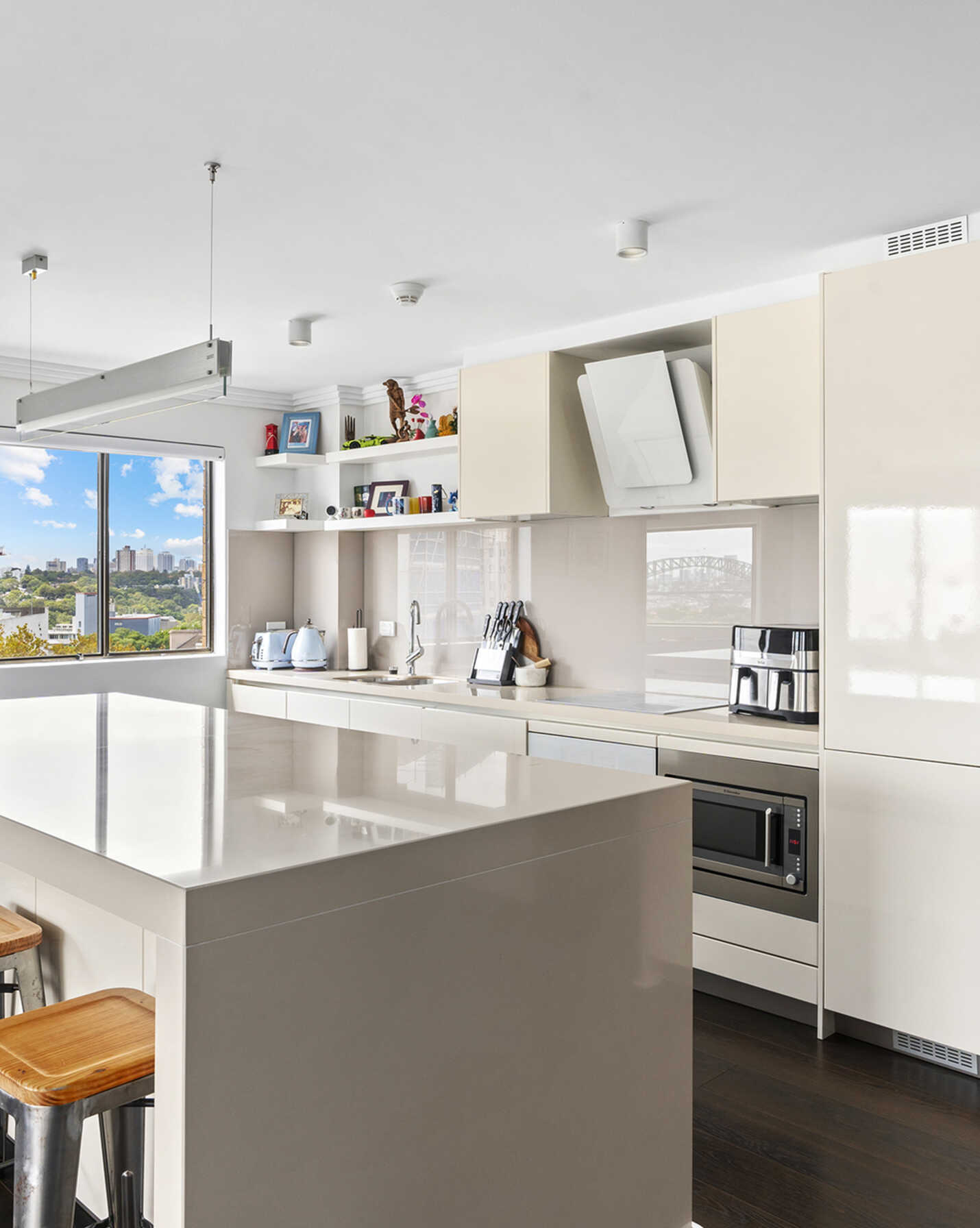 27/204 Victoria Street Potts Point, Point - Thumbnail 2