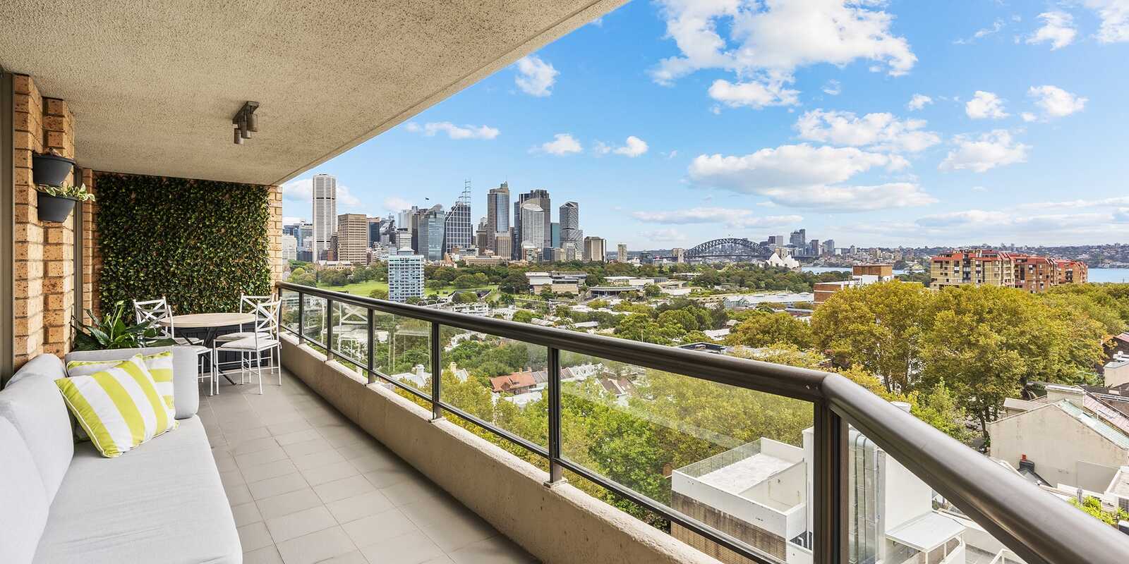 27/204 Victoria Street Potts Point