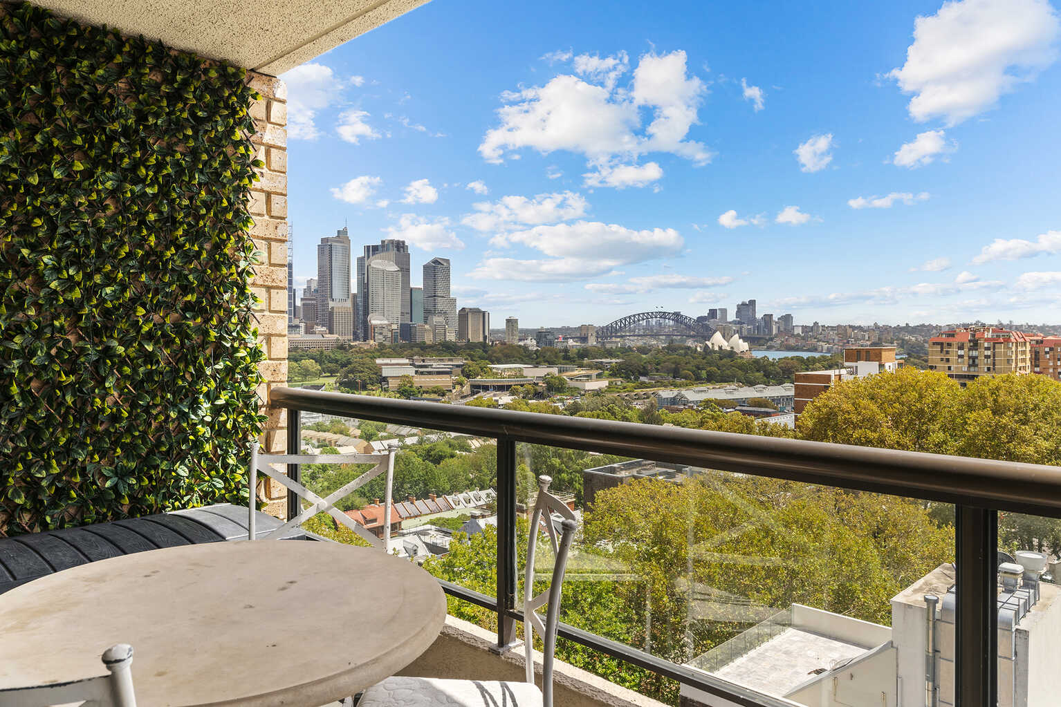 27/204 Victoria Street Potts Point