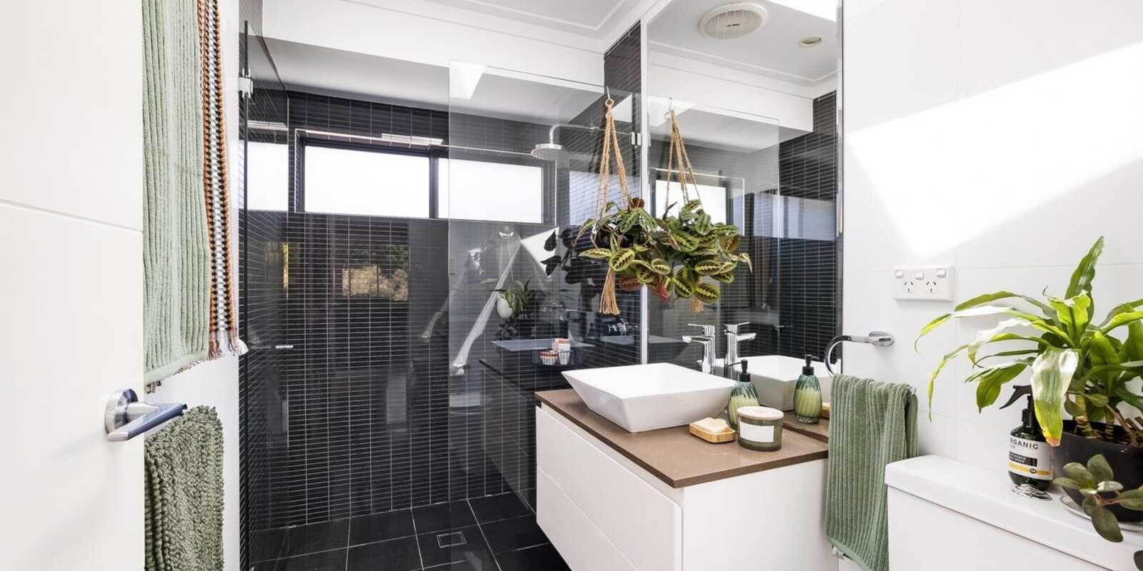 28 Hurlstone Avenue Hurlstone Park
