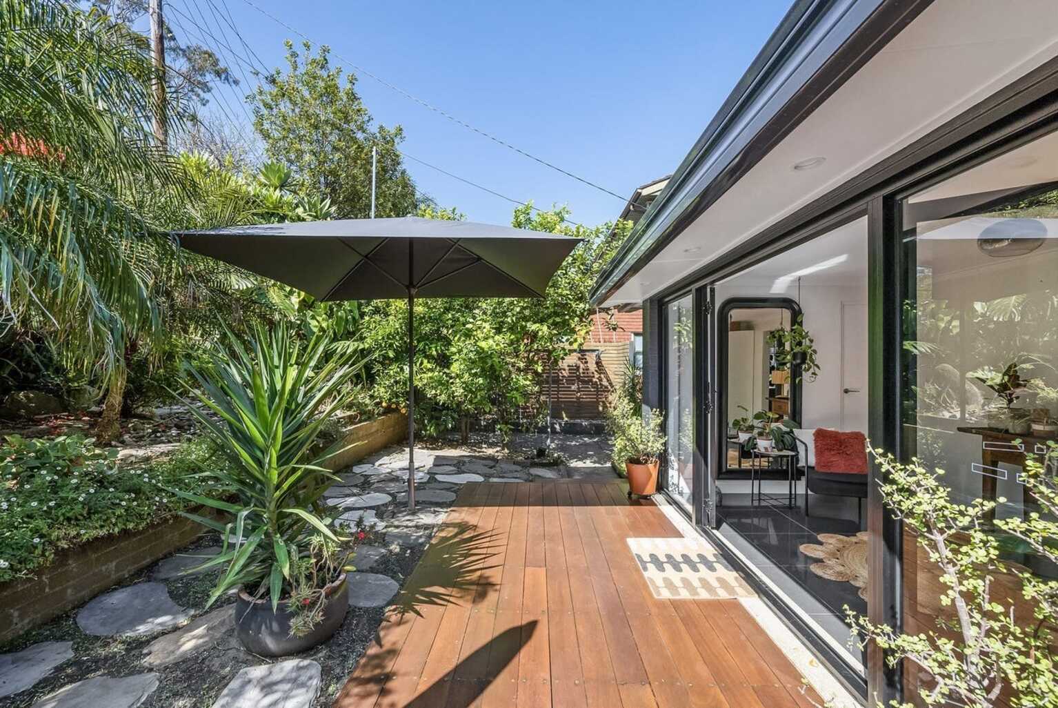 28 Hurlstone Avenue Hurlstone Park