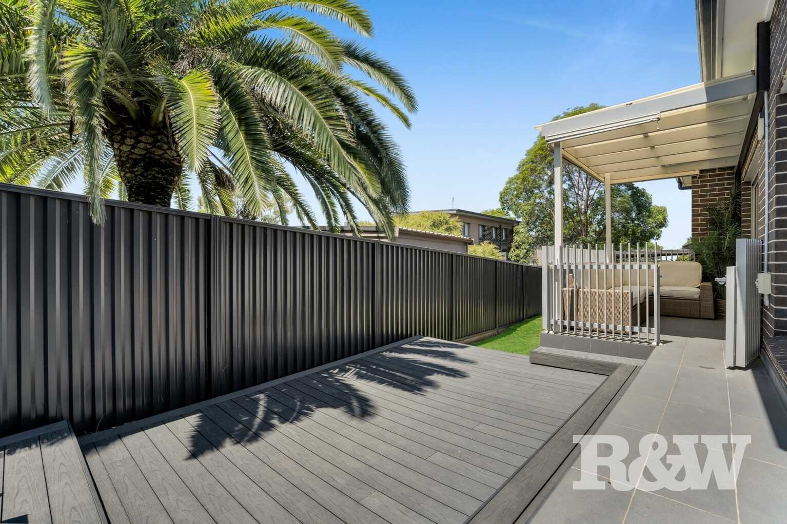 5/6 Holland Crescent Casula 5/6 Holland Crescent Casula