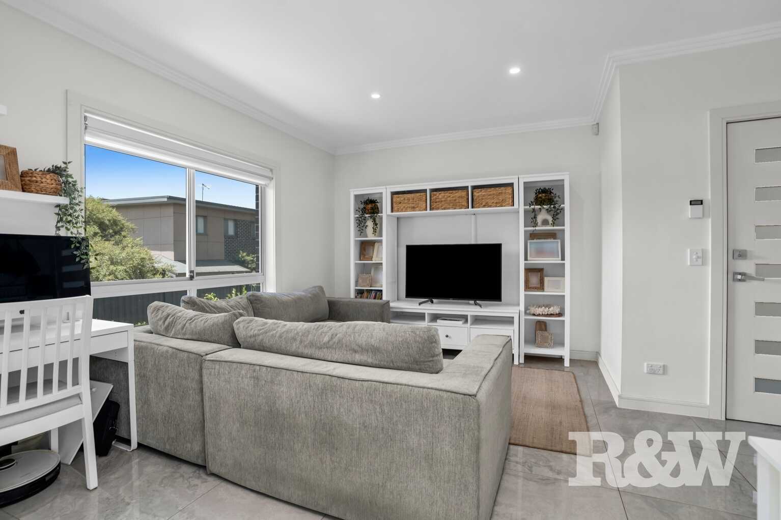 5/6 Holland Crescent Casula 5/6 Holland Crescent Casula