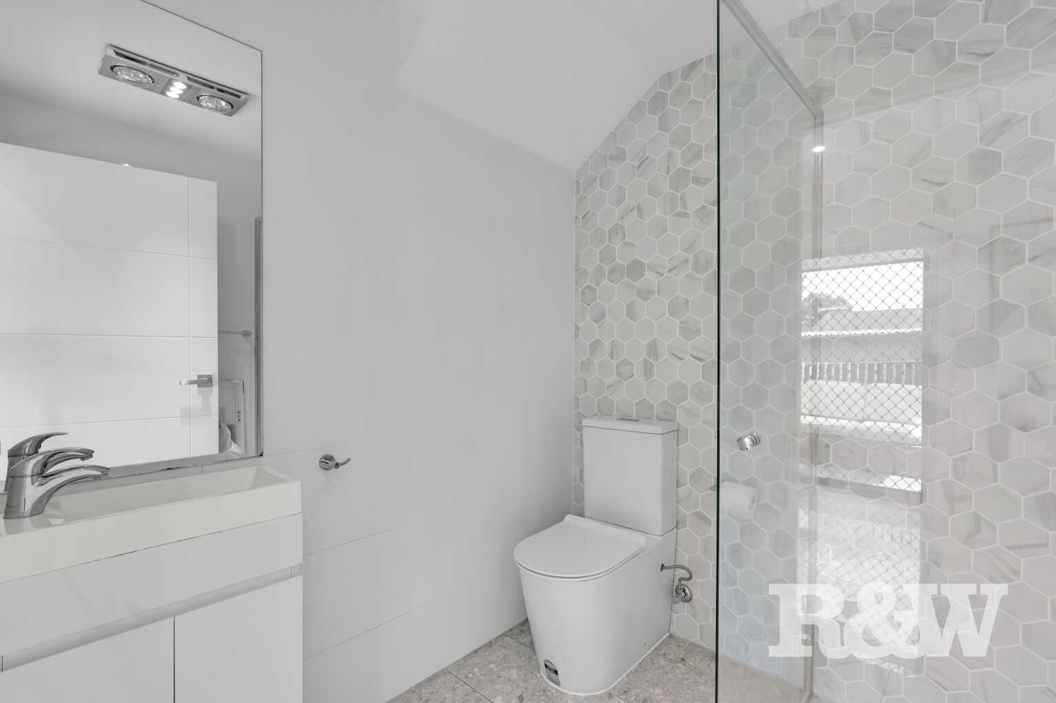 5/6 Holland Crescent Casula 5/6 Holland Crescent Casula