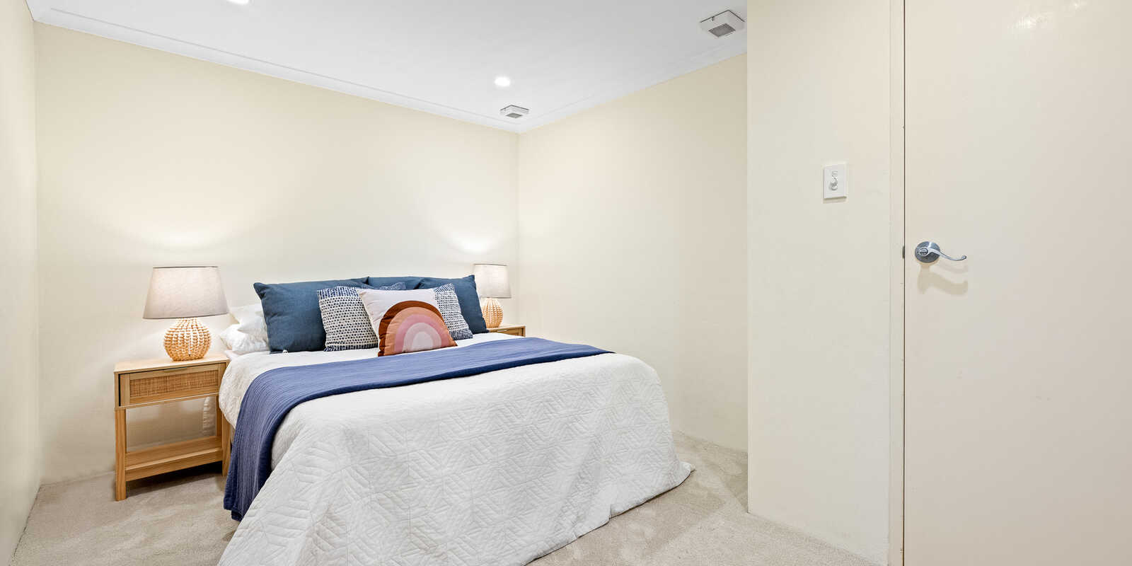 8/338 Canterbury Road Canterbury
