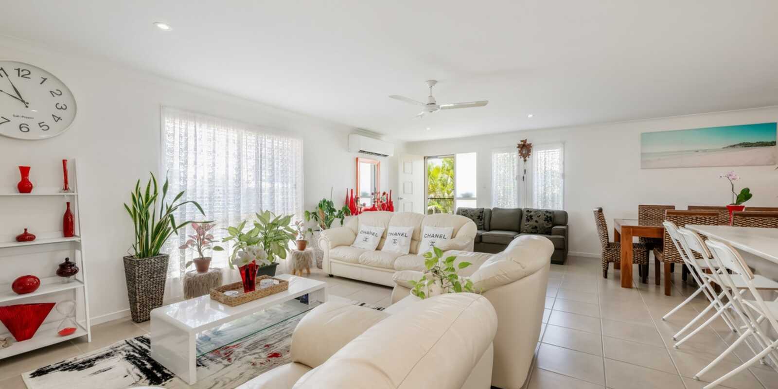 24 Malvern Drive Moore Park Beach 24 Malvern Drive Moore Park Beach