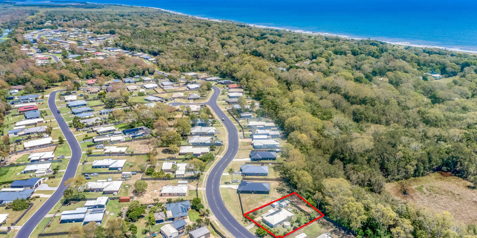 24 Malvern Drive Moore Park Beach 24 Malvern Drive Moore Park Beach