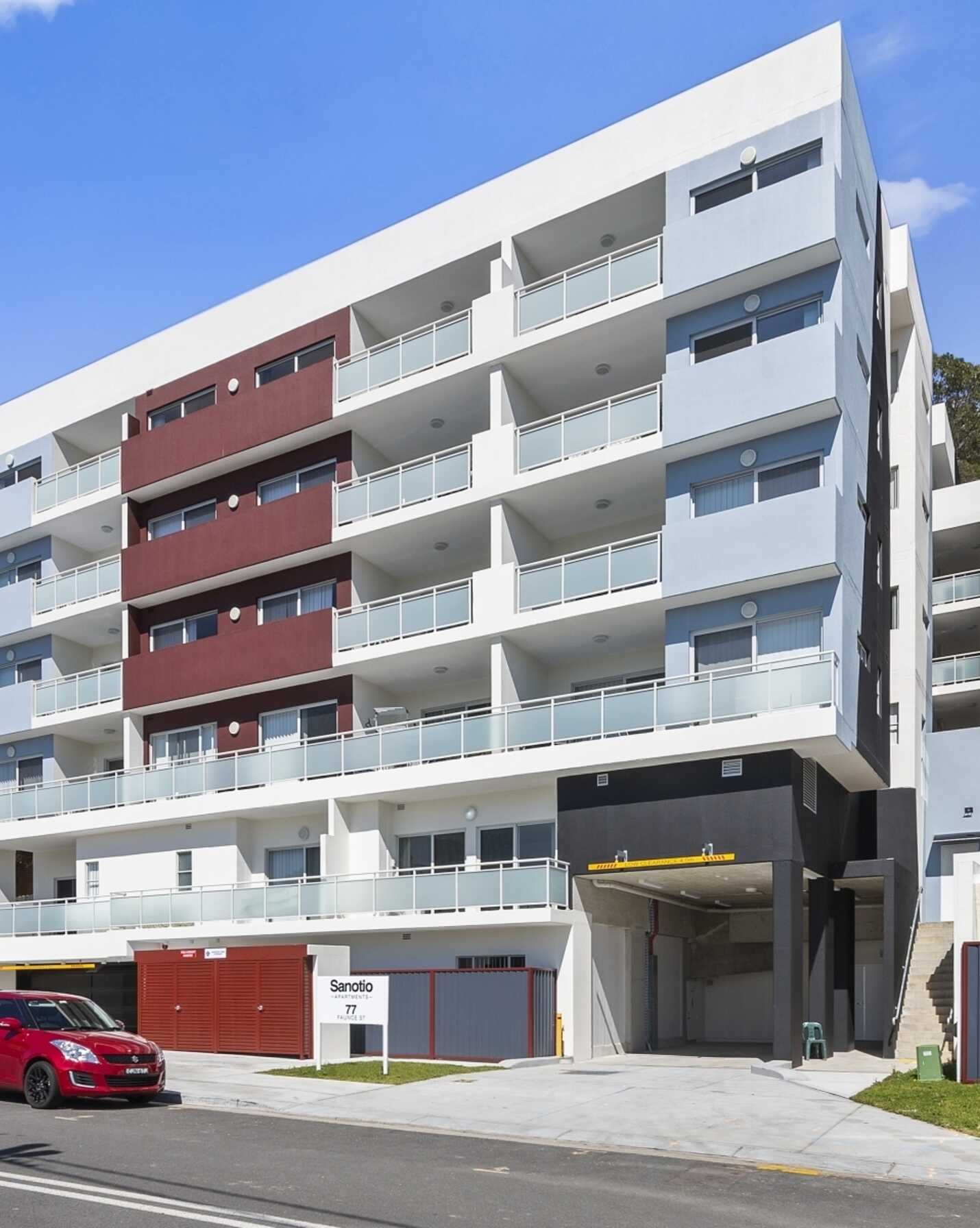 13/77 Faunce Street West Gosford, Gosford - Image 1
